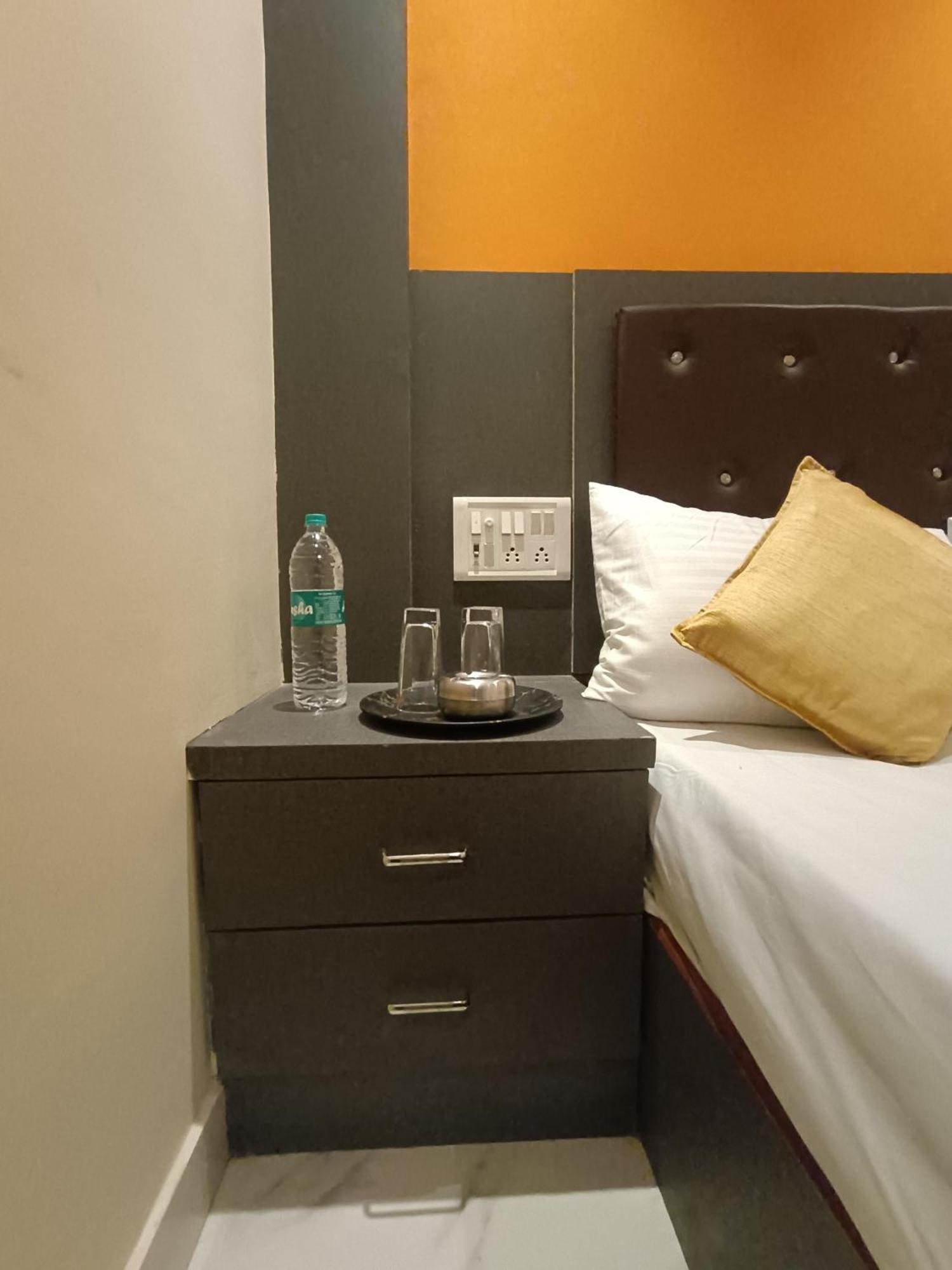 מומביי Hotel Powai Residency מראה חיצוני תמונה
