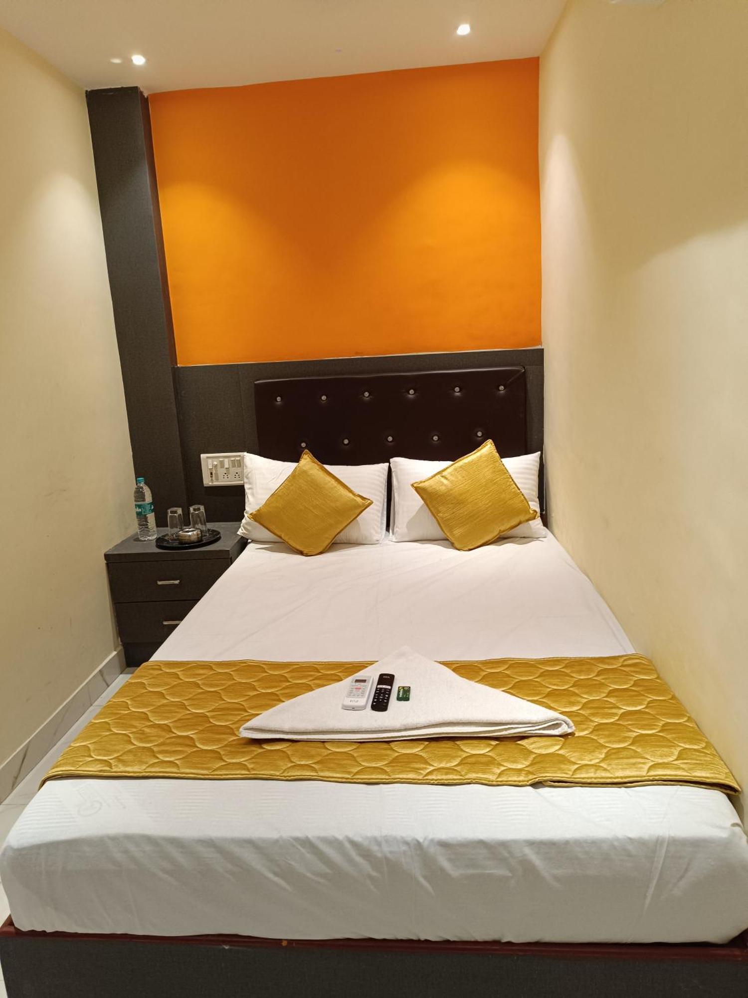 מומביי Hotel Powai Residency מראה חיצוני תמונה